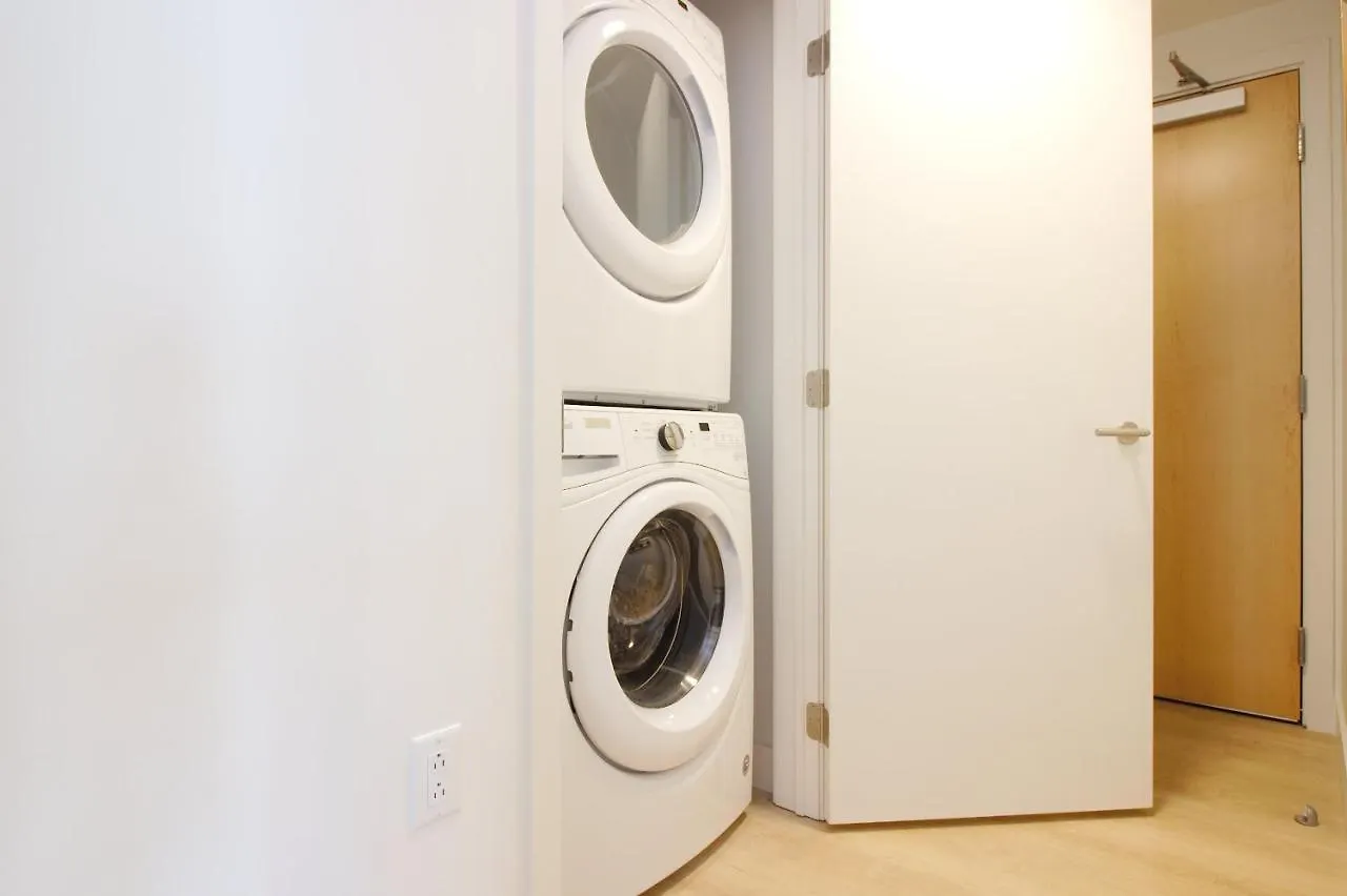Apartment Moore Suites - The Alexander Halifax Canada
