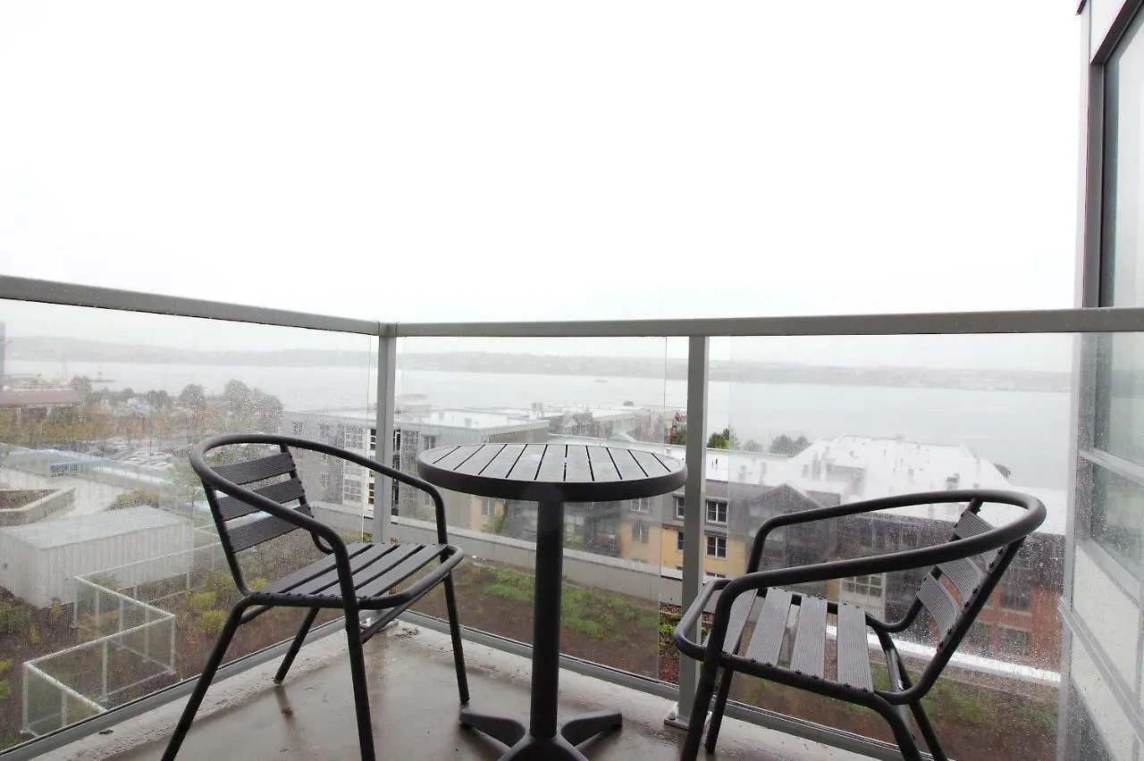 Moore Suites - The Alexander Halifax Apartment