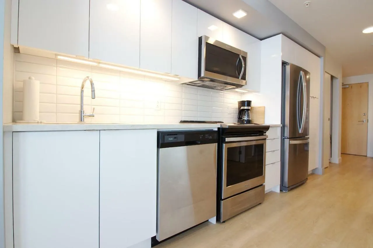Moore Suites - The Alexander Halifax Apartment